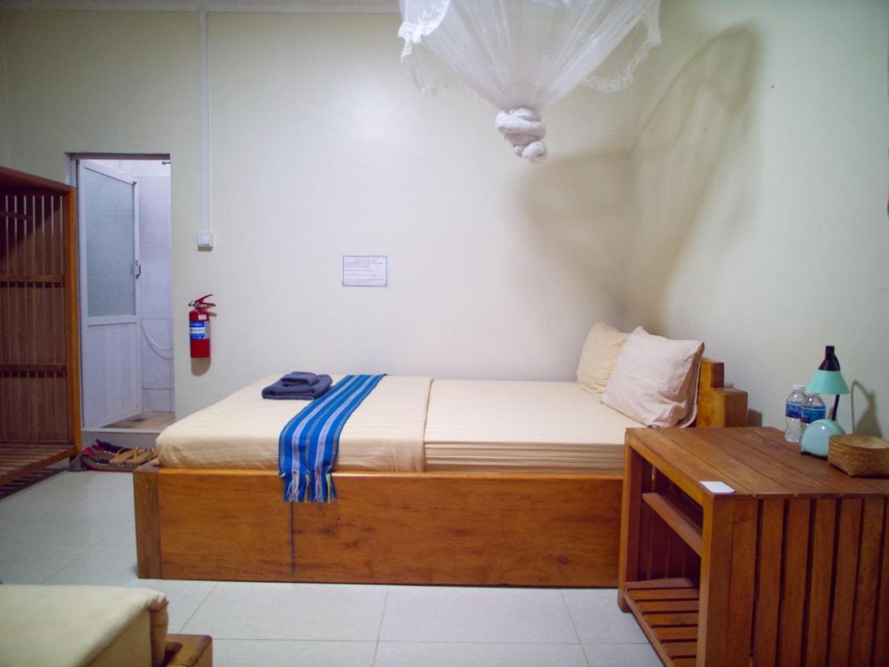 Manel Guesthouse And Restaurant Sen Monourom Luaran gambar